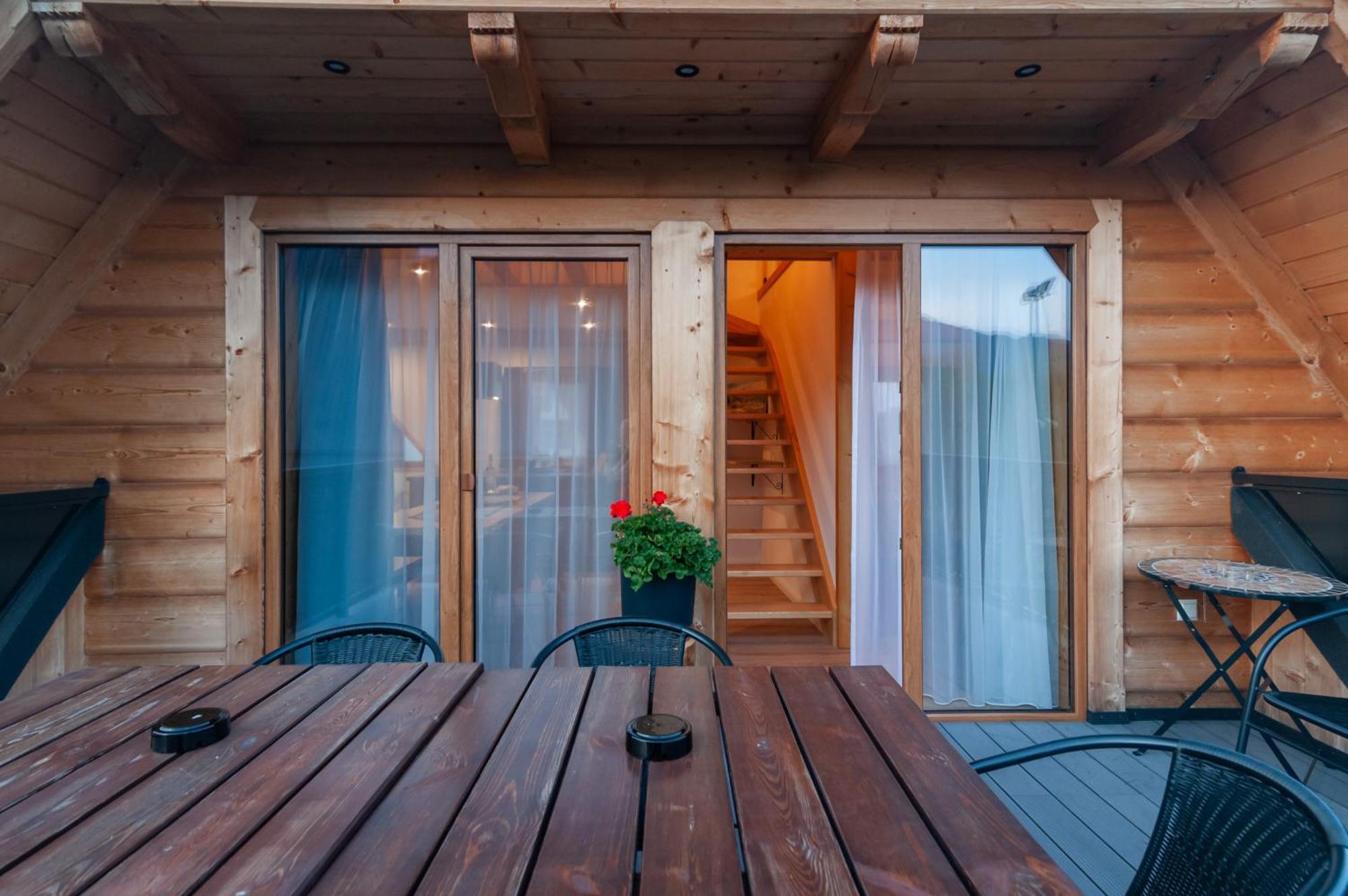 Mace Chalet